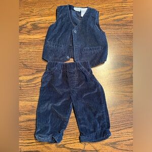 FAO Schwarz boys 3 month dress up velour matching outfit set